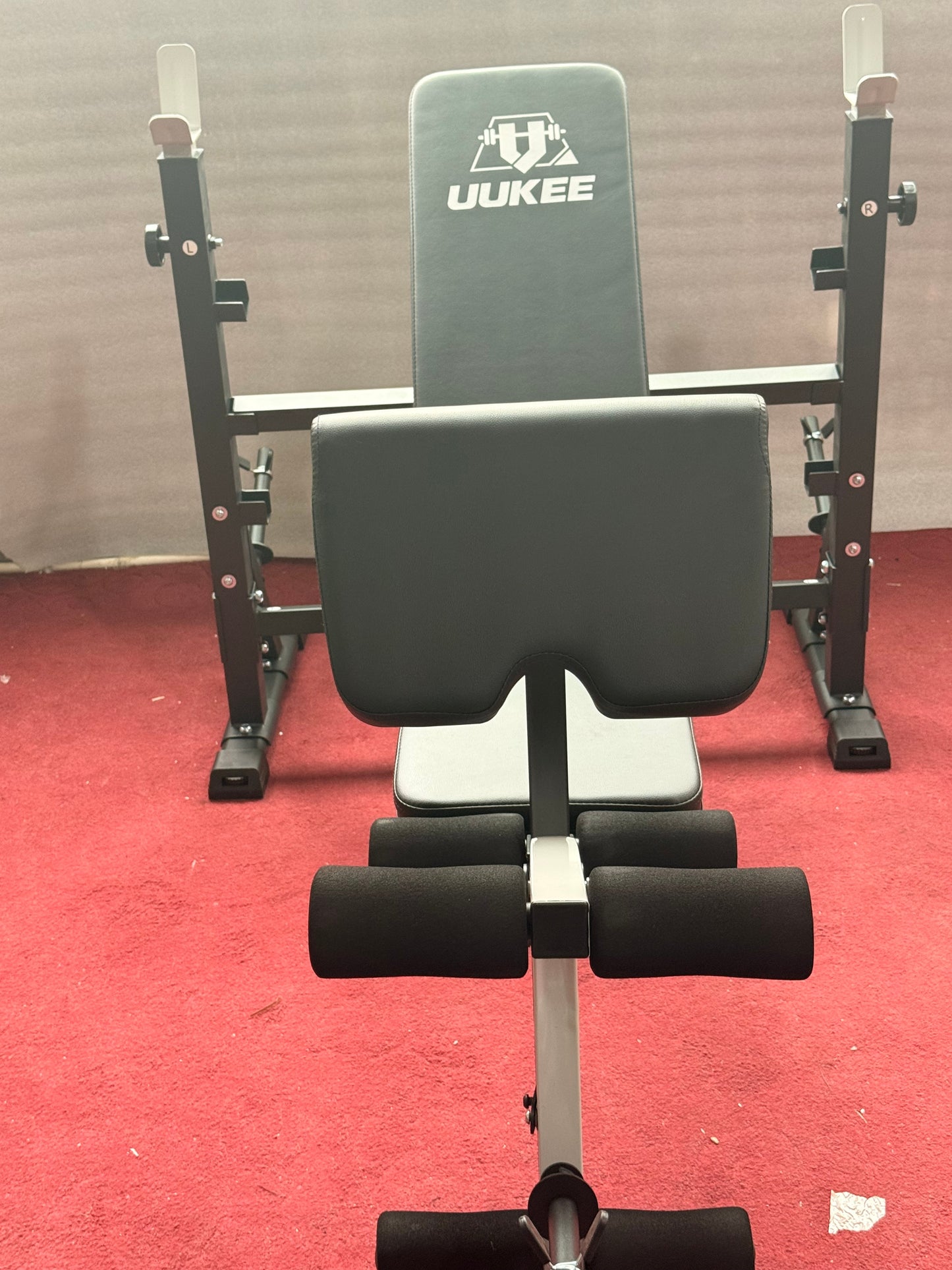 UUKEE Adjustable weight training bench with backrest angle adjustment for weightlifting, suitable for full-body strength training, foldable multi-function training bench